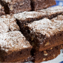 Brownie with sugar